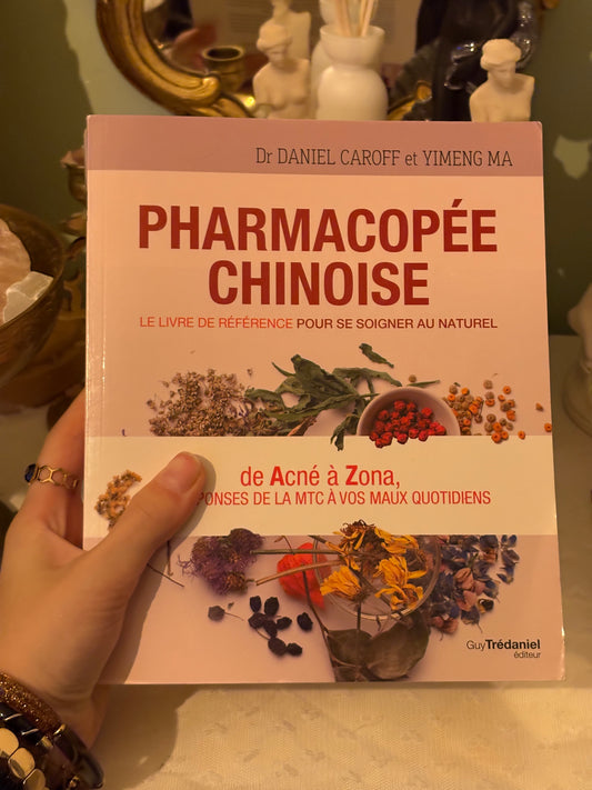 Gros livre sur la pharmacie chinoise